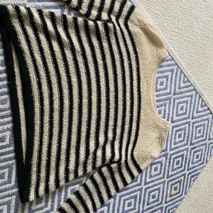 Black and white stripped sweater